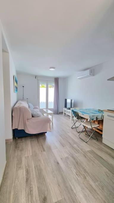 Apartamento Privado Con Jardin, Piscina Elevada Y Bbq Chiclana de la Frontera Eksteriør bilde