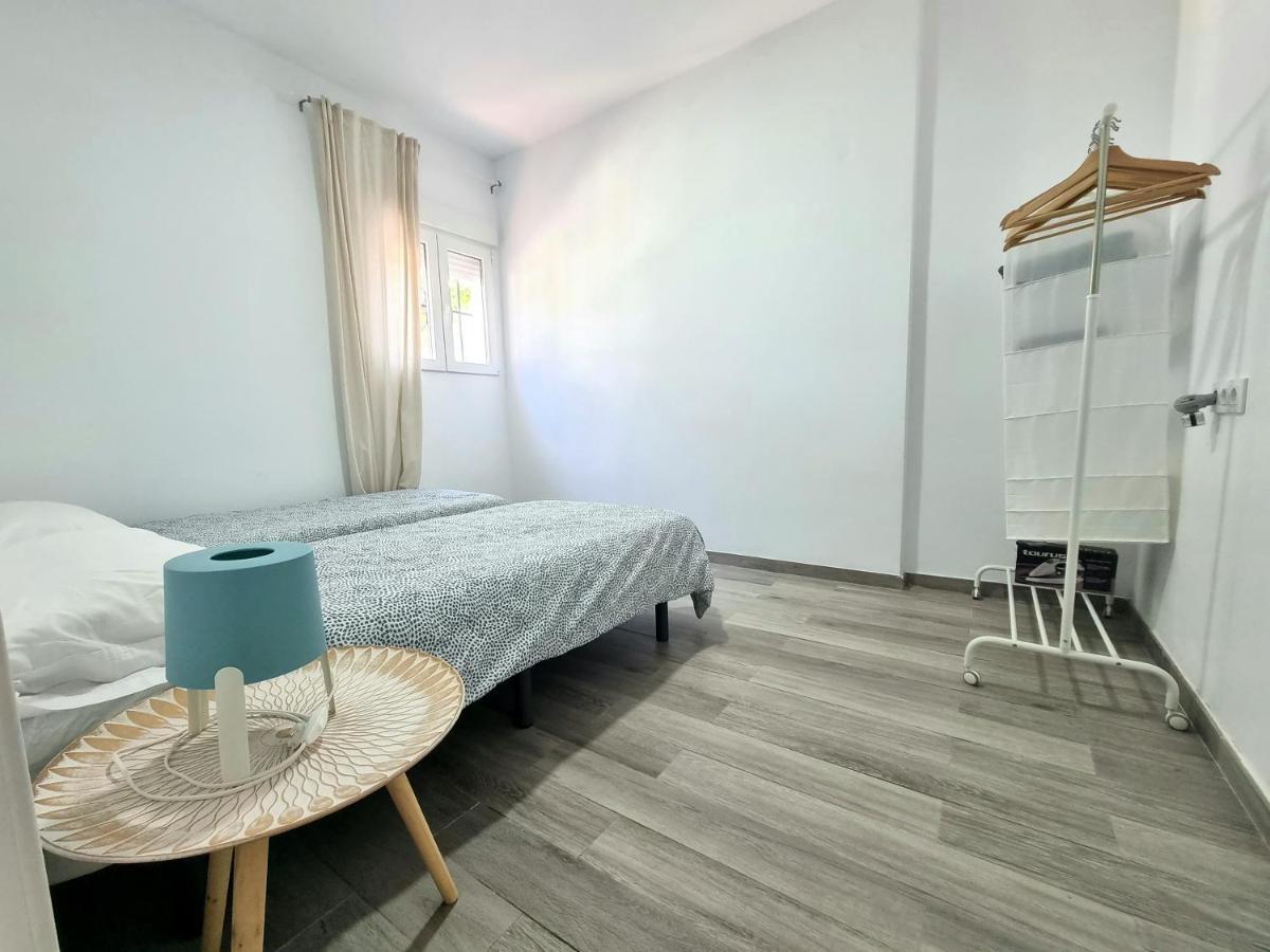 Apartamento Privado Con Jardin, Piscina Elevada Y Bbq Chiclana de la Frontera Eksteriør bilde