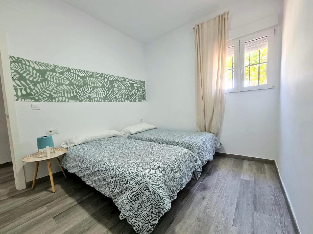 Apartamento Privado Con Jardin, Piscina Elevada Y Bbq Chiclana de la Frontera Eksteriør bilde